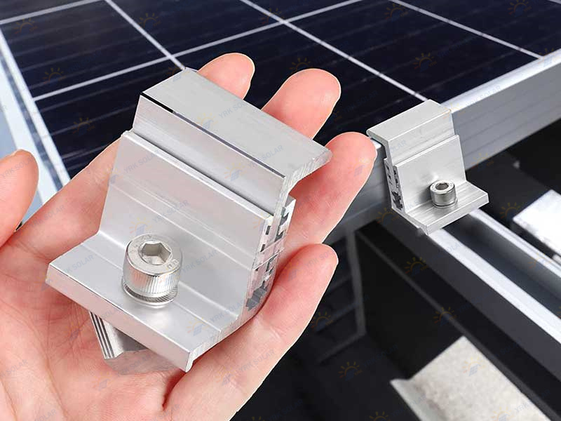 Abrazaderas de extremo de panel solar ajustables de aluminio